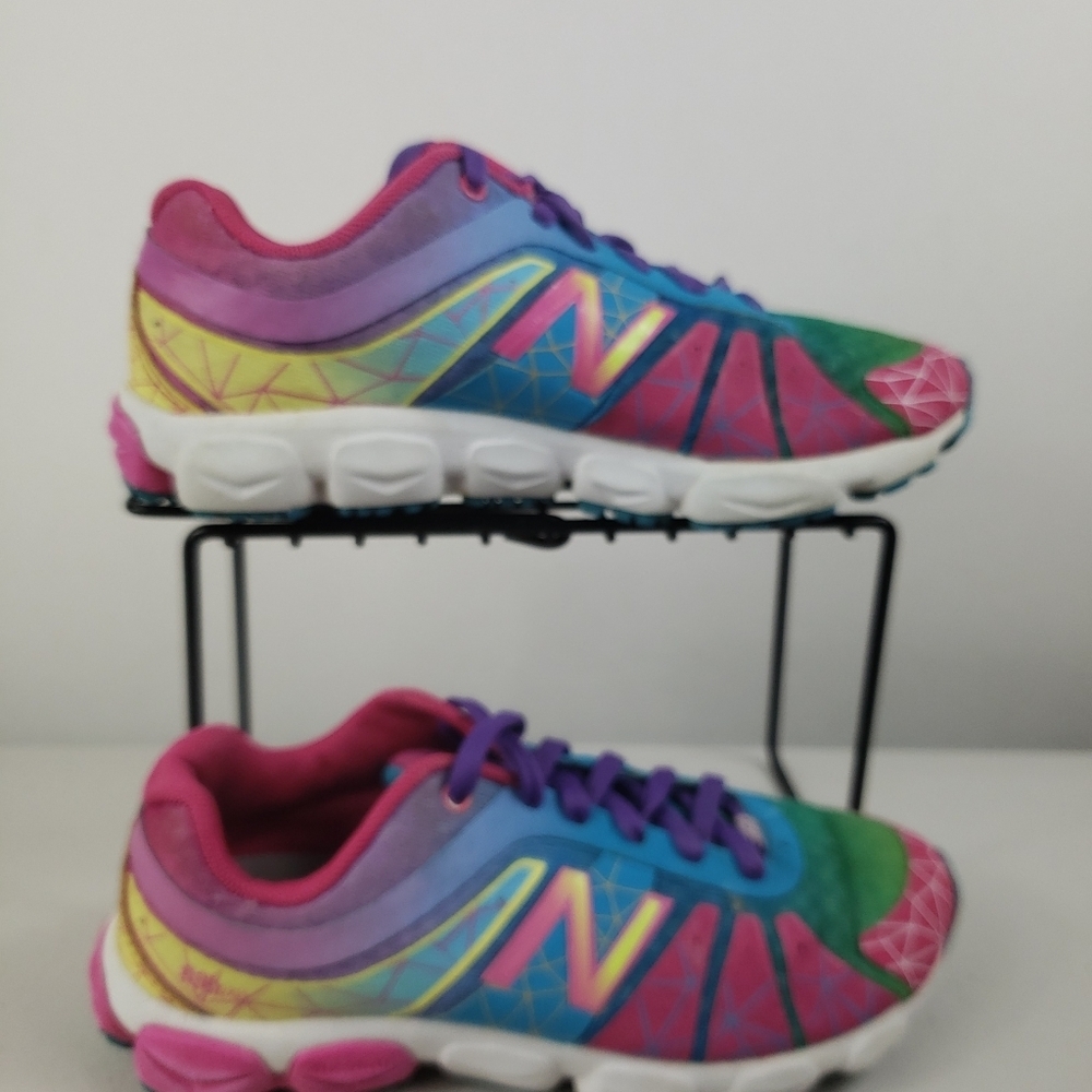 NEW BALANCE LACE-UP RUNNING Sz 1M Girls Sneakers - Picture 3 of 12